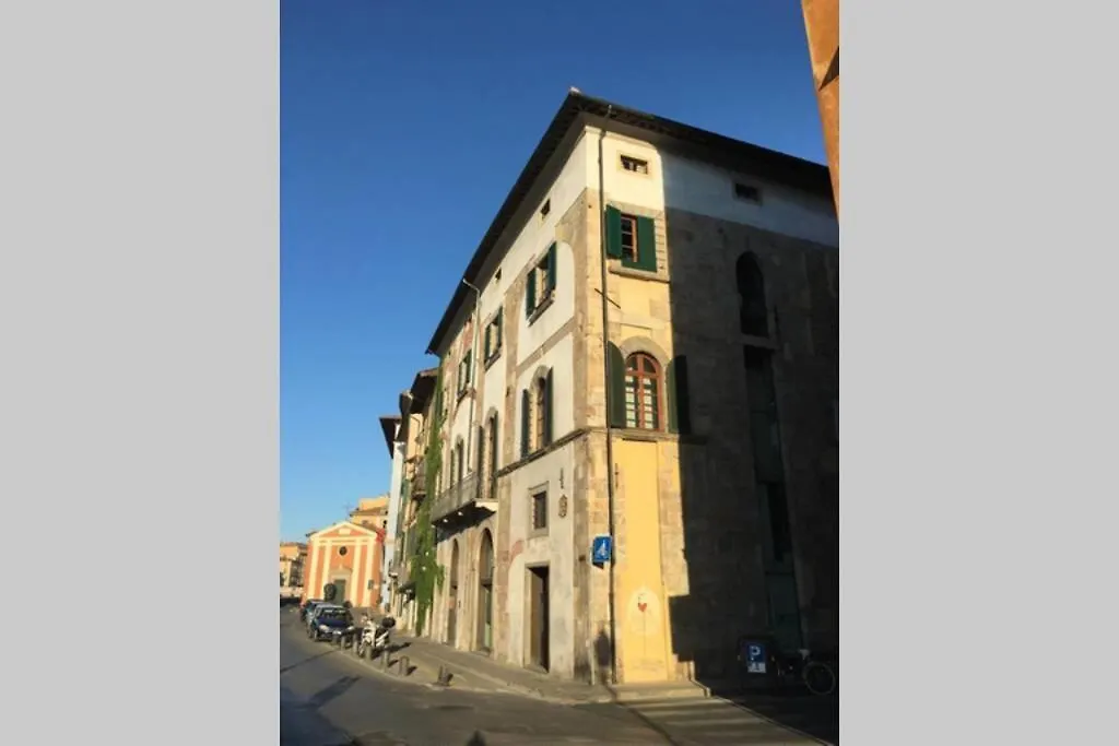 Tuscany And Tower Πίζα 0*,